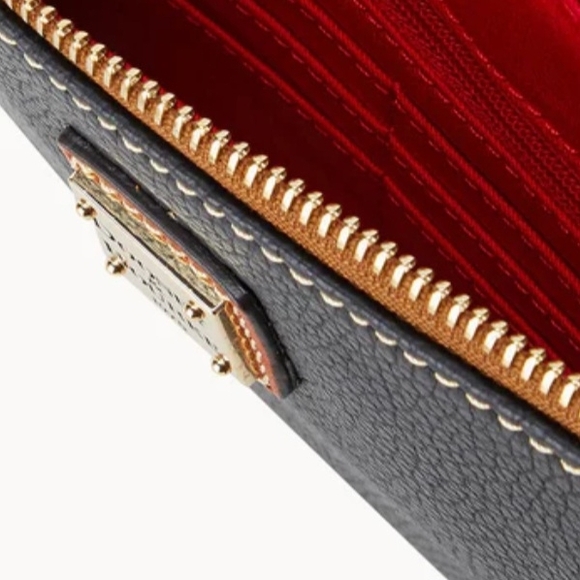 NWT Dooney & Bourke  Pebble Grain Carrington Wristlet ZR0264 Gray - Picture 4 of 4